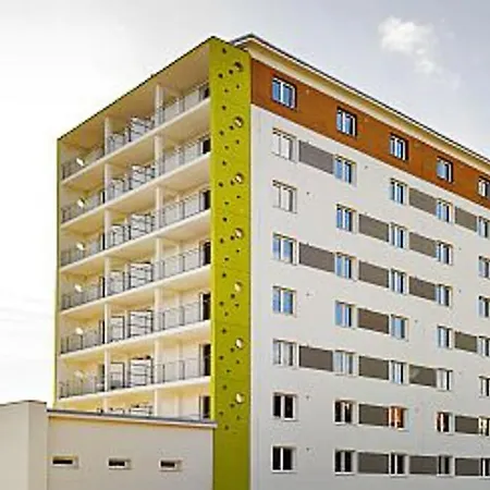 Moderny S Parkovanim *
