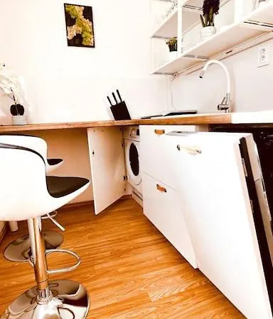Moderny S Parkovanim Apartmán Bratislava