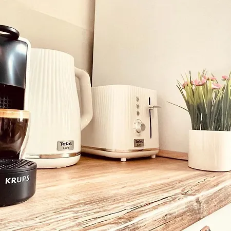 Moderny S Parkovanim * 布拉迪斯拉发