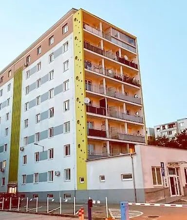 Moderny S Parkovanim * Pozsony