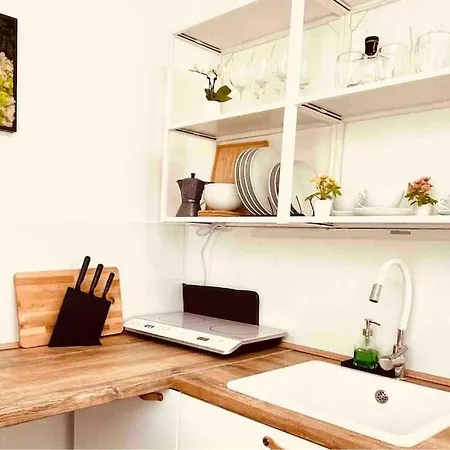 Moderný S Parkovaním *